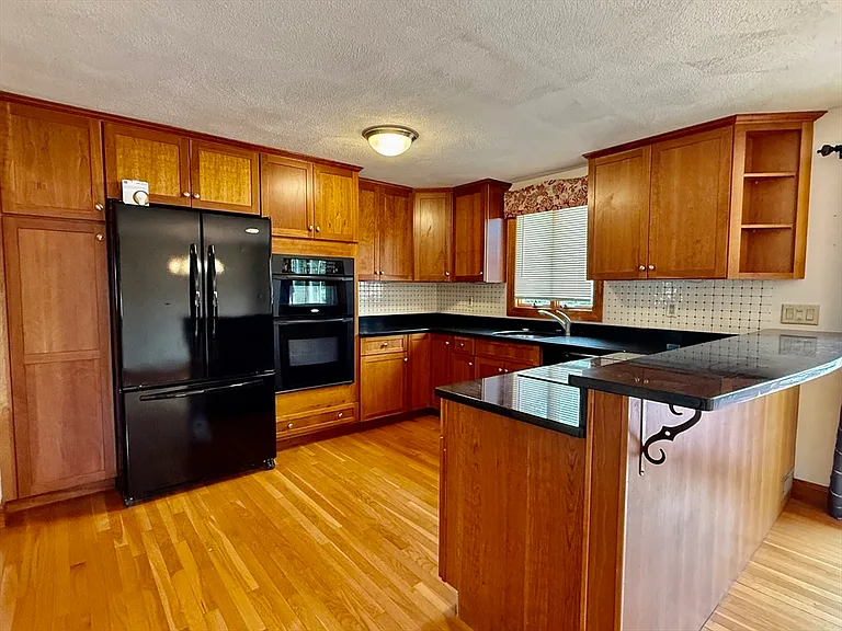 10 Sheridan St #TOP — Photo 5