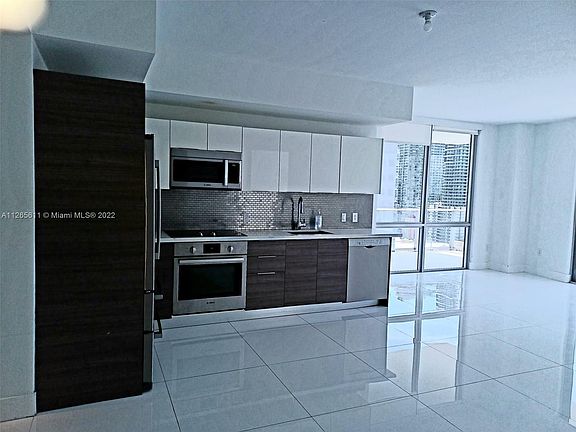 5th image of 1010 SW 2nd Ave Unit 1903