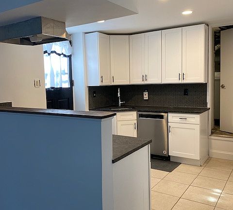 3rd image of 189 Woodland Ave #1