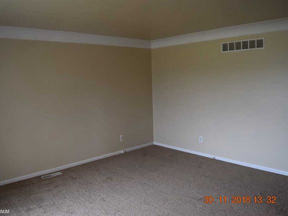 5th image of 14199 Couwlier Ave
