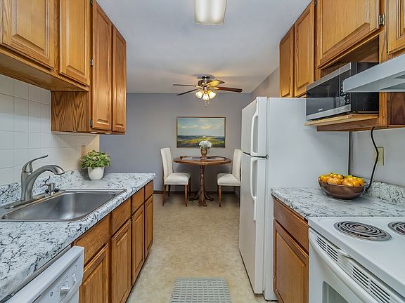 3rd image of 2800 Hillsboro Ave N APT 114