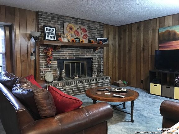 2nd image of 7405 Leafy Hollow Ct