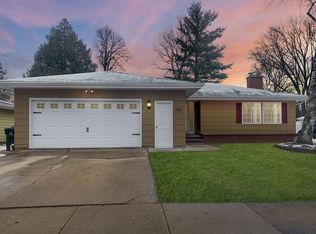 150 S Lee St, Appleton, WI 54915