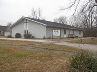 906 Routt St, Jacksonville, IL 62650