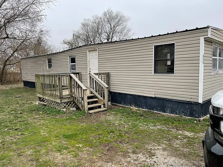 315 W Pine St — Photo 1