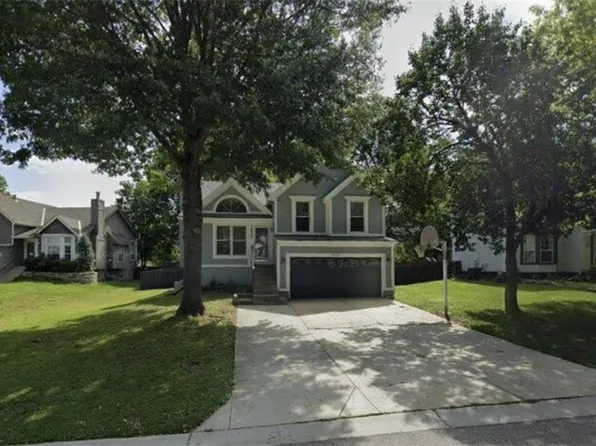 14713 Goodman St, Overland Park, KS 66223
