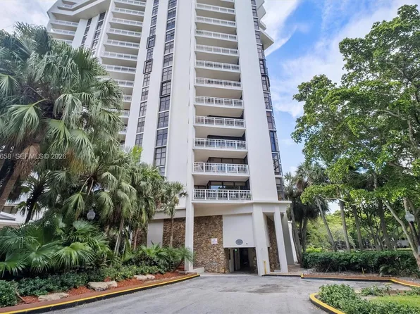 1000 Quayside Ter APT 411, Miami, FL 33138