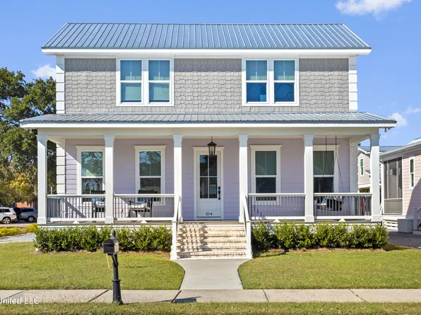 254 W 2nd St, Pass Christian, MS 39571