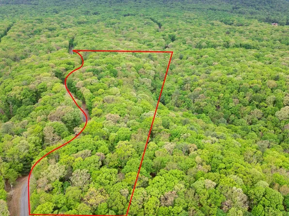 Moss Ln, Great Cacapon, WV 25422