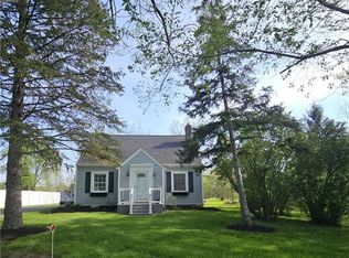 1214 Saunders Settlement Rd, Niagara Falls, NY 14305