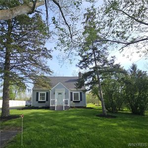 1214 Saunders Settlement Rd, Niagara Falls, NY, 14305
