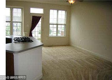 4th image of 836 Bluefield Sq NE
