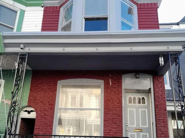 313 S 17 1/2 St, Reading, PA 19602