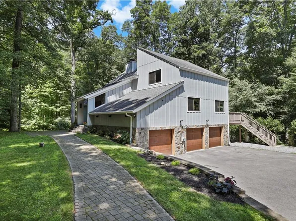 59 Indian Hill Road, Pound Ridge, NY 10576