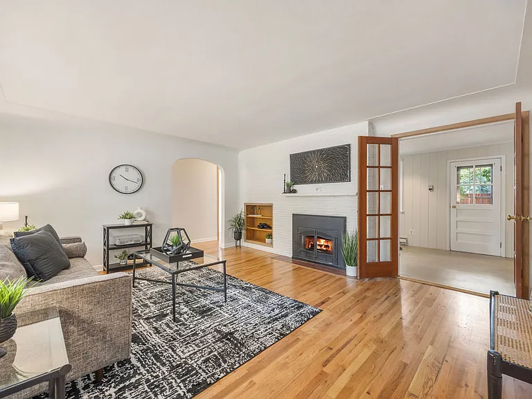 160 Circle Dr — Photo 7