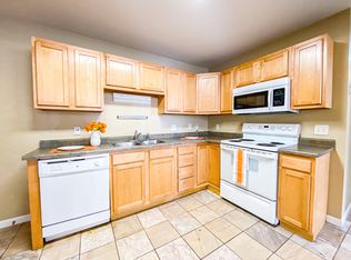 702 W Badger Rd #106, Madison, WI 53713