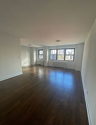 3rd image of 401 E 88th St APT 11D