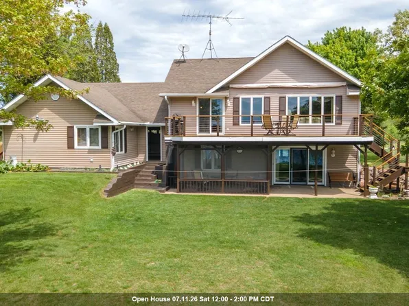 W337 County Rd E, Neshkoro, WI 54960