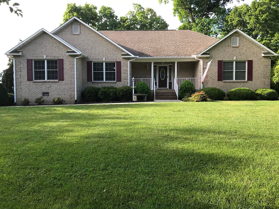 1st image of 3 Iron Wood Cir
