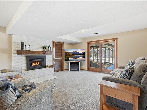 4th image of 1828 Oak Ridge Dr