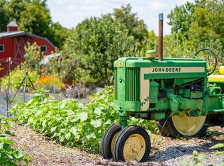 932 Keithley Rd, Walnut Shade, MO 65771