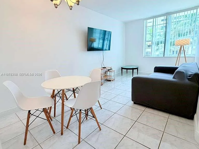 100 Lincoln Rd #524 — Photo 4
