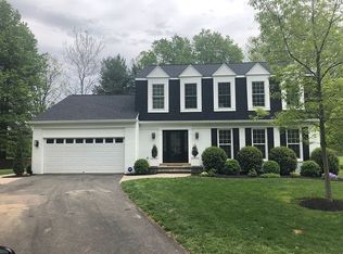 13115 Applegrove Ln, Herndon, VA 20171