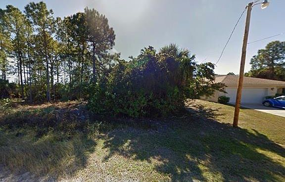 3rd image of 1240 Crescent St E