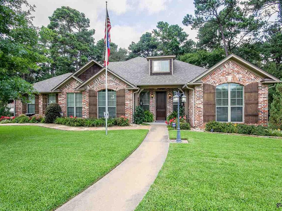 1st image of 15082 Brookstone Dr