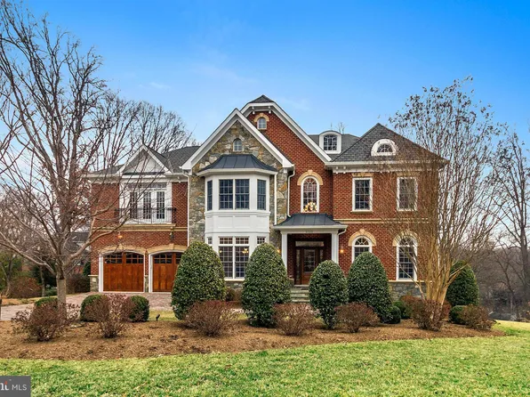 3133 N Piedmont St, Arlington, VA 22207