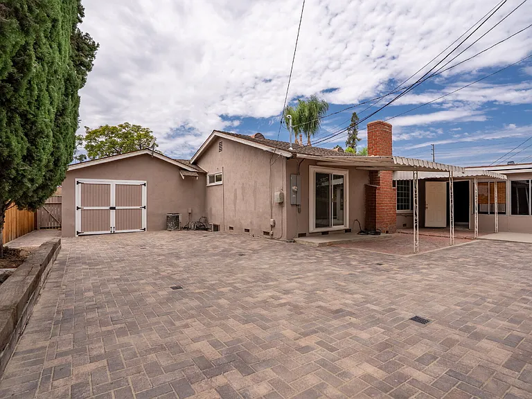 11518 Toerge Dr — Photo 27