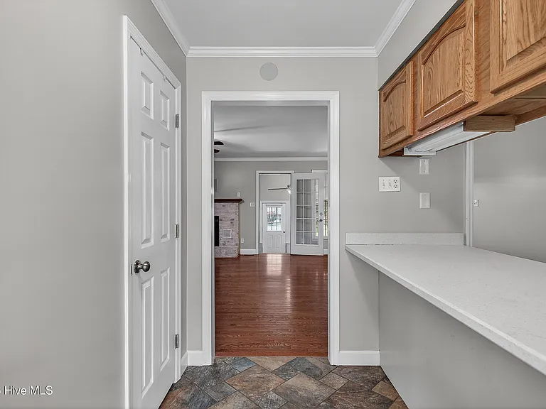 1313 Pony Farm Rd — Photo 5