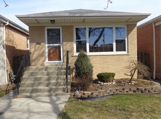 6614 W 63rd St, Chicago, IL 60638