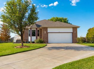 2741 E Old Spring Rd, Derby, KS 67037