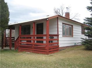 423 1st St E, Roundup, MT 59072