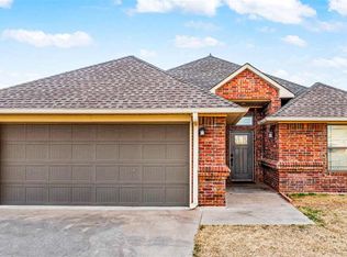 2307 SW Rolling Hills Pl, Lawton, OK 73505