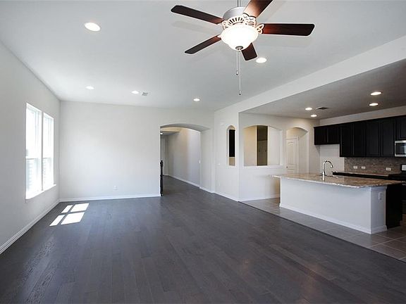 4th image of 5308 Leyton Dr