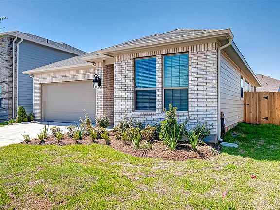 3rd image of 8110 Colony Ct