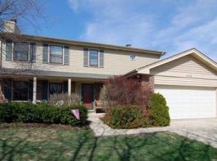 2542 N Hickory Ln, Arlington Heights, IL