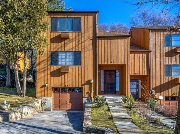 12 Lark Lane, Croton-on-Hudson, NY 10520