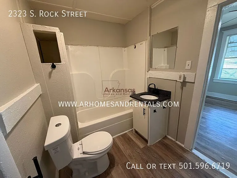 2323 S Rock St — Photo 6