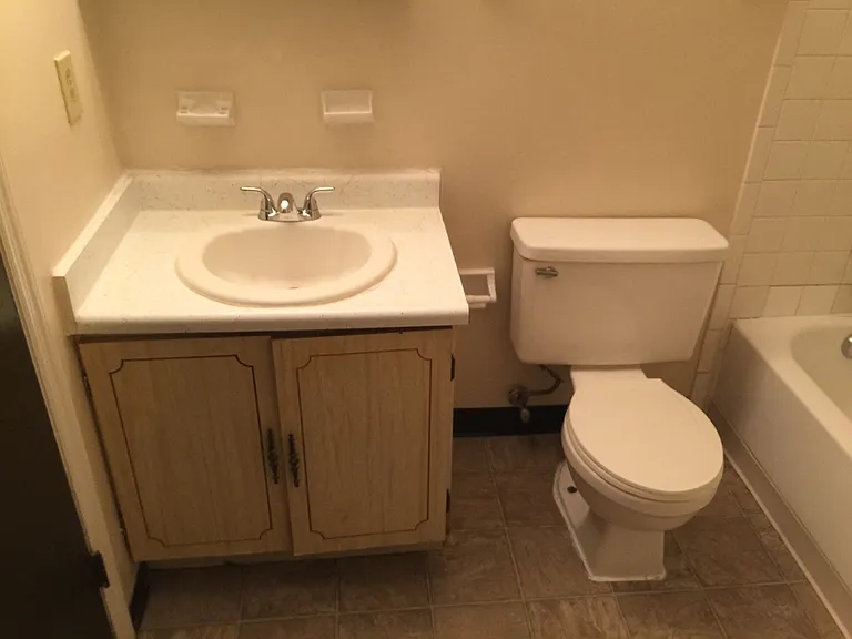 7963 Mount Hood Dr — Photo 3