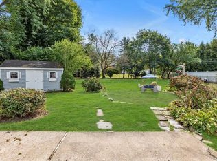 220 Clay Pitts Rd, East Northport, NY 11731