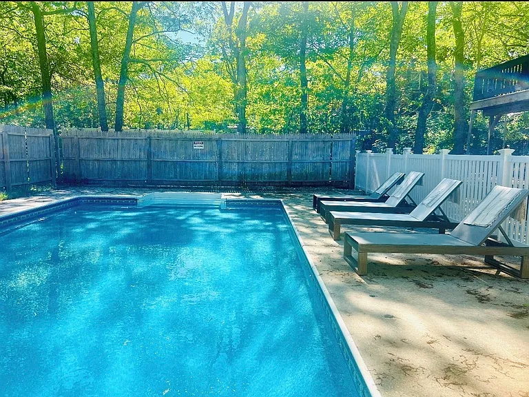 21 Newtown Ct — Photo 21