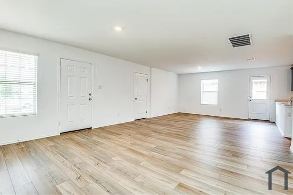 3017 Harper St — Photo 3