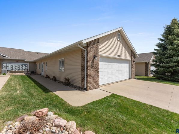 4506 E 49th St, Sioux Falls, SD 57110