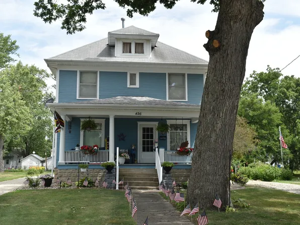426 E Locust St, Watseka, IL 60970