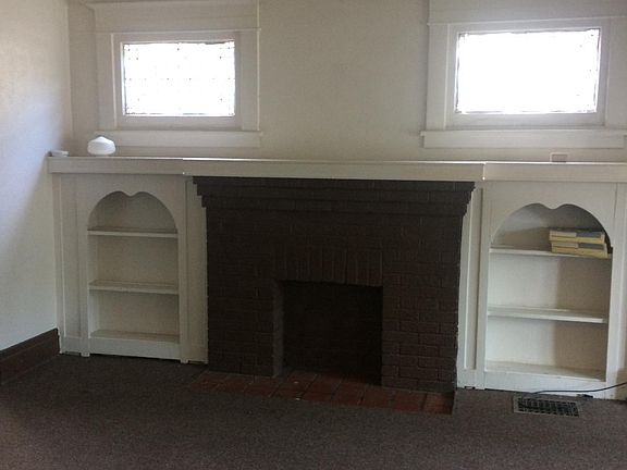5th image of 59 Burlington Ave