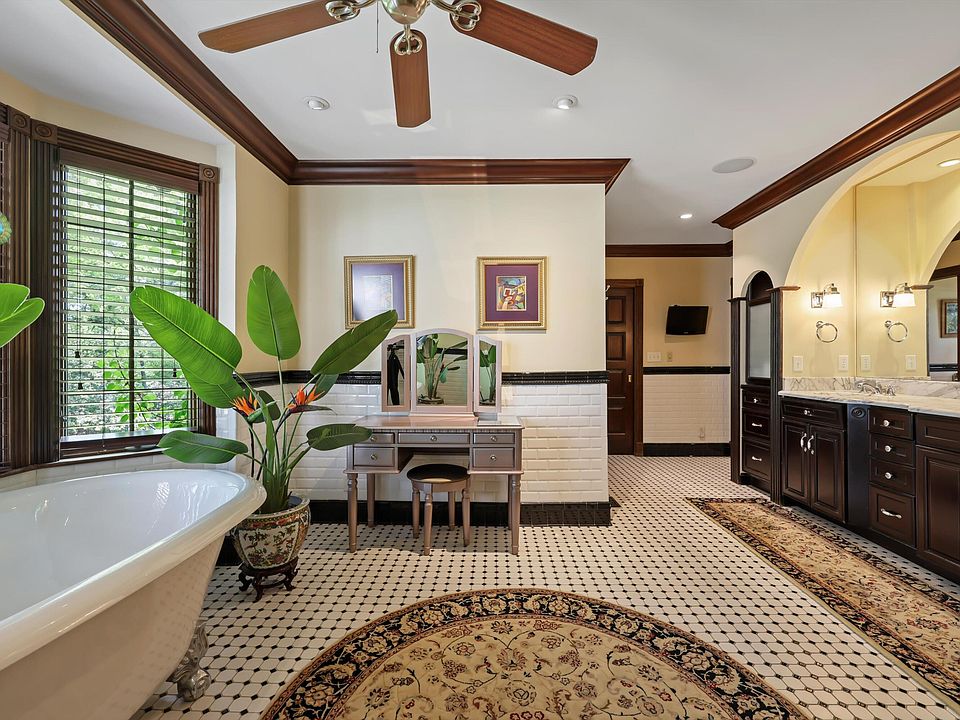 37th image of 1511 Carroll Ln