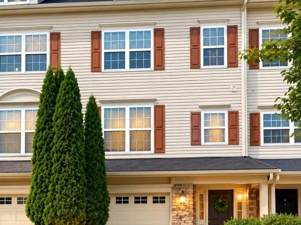 9160 Marlove Oaks Ln, Owings Mills, MD 21117